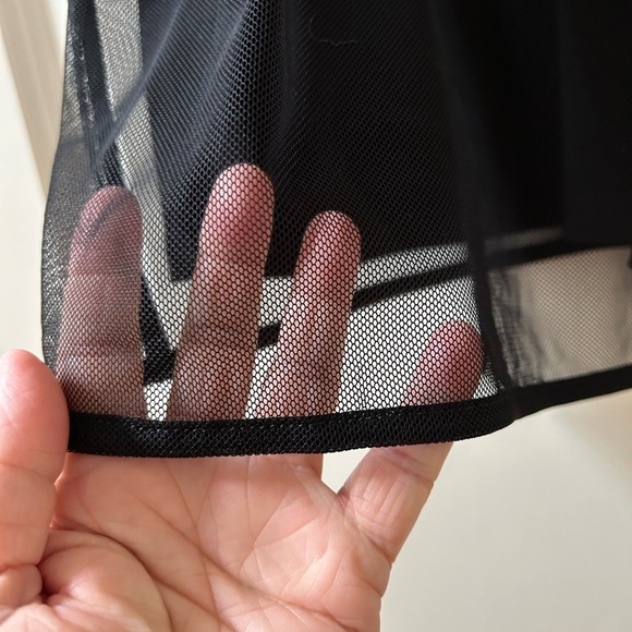 NWOT White House Black Market Black Floral Tank Top S - Picture 4 of 9